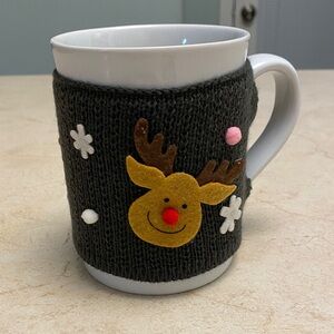 Threshold White Stoneware Mig (16oz) with Dark Gray Knit Sleeve